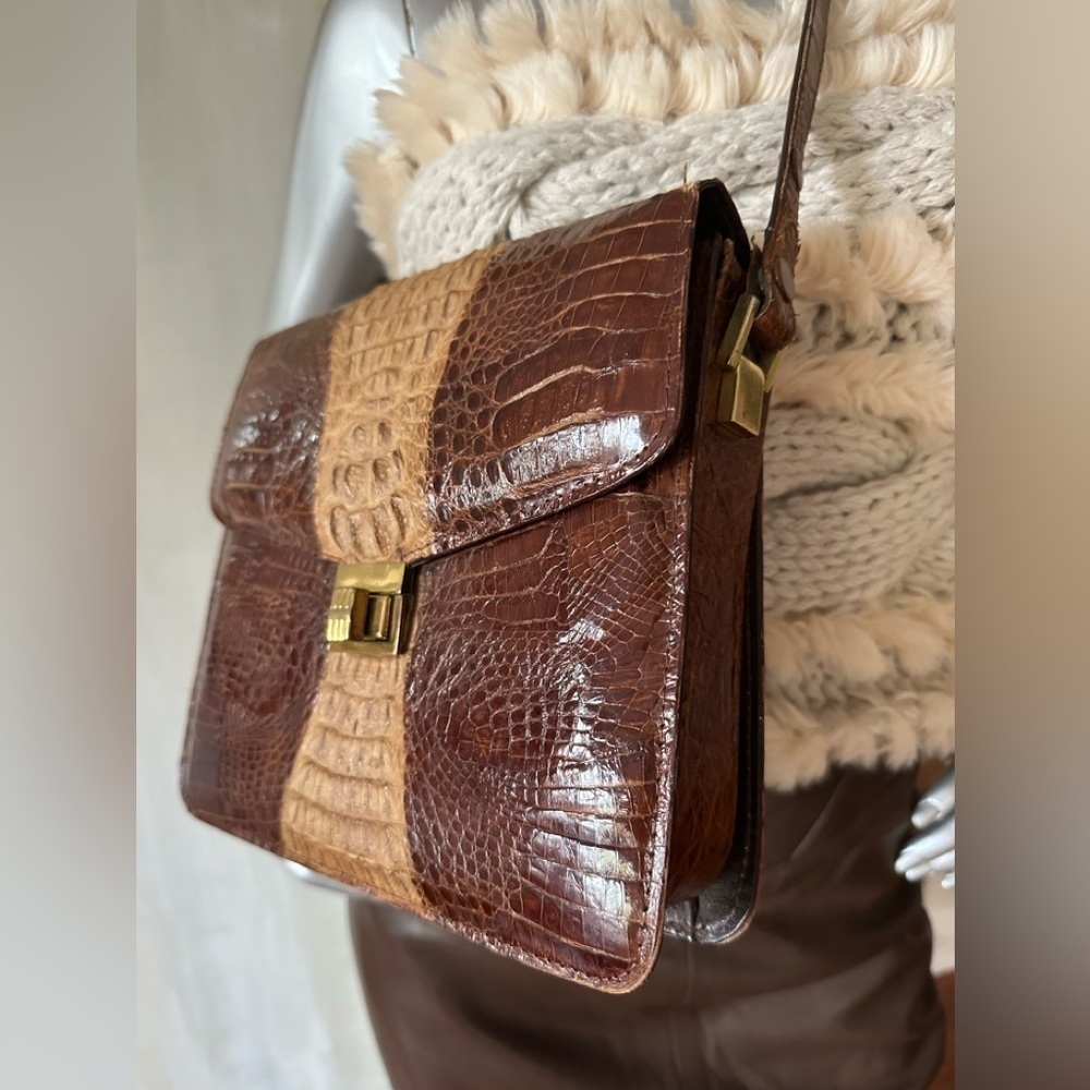Rare & Exotic Crocodile & Alligator Turn Key Shoulder Bag - Picture 5 of 12